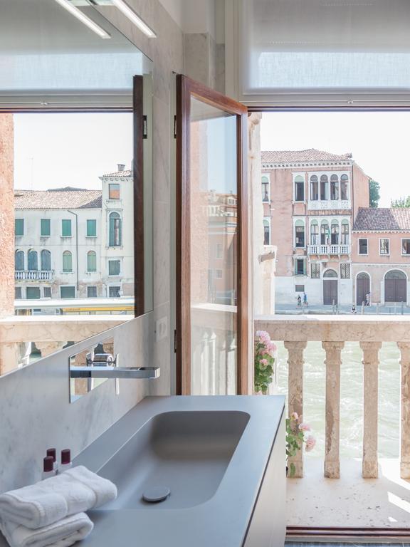 Luxury Apartment On Grand Canal By Wonderful Italy Venesia Bagian luar foto