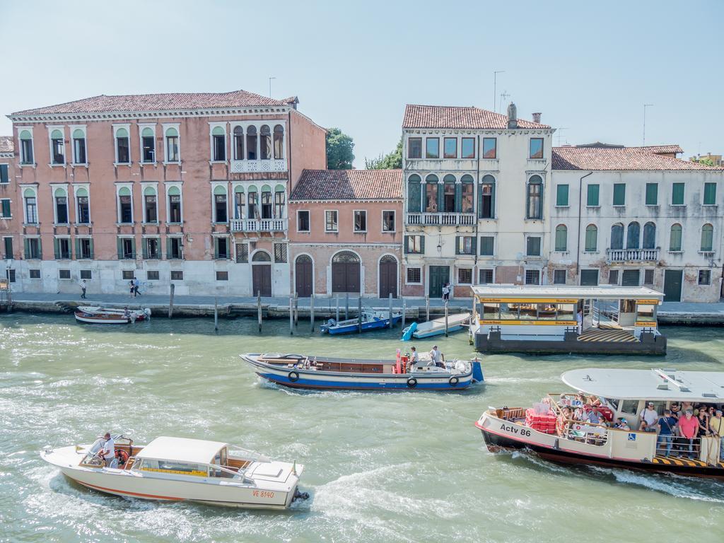 Luxury Apartment On Grand Canal By Wonderful Italy Venesia Bagian luar foto